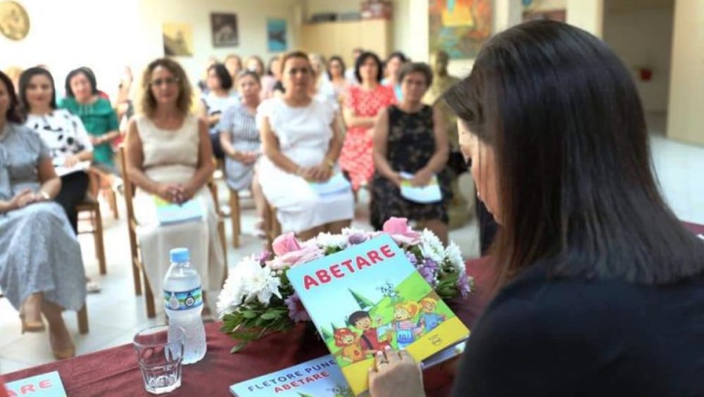 Abetarja e perbashket Shqiperi-Kosove, nis trajnimi i mesuesve